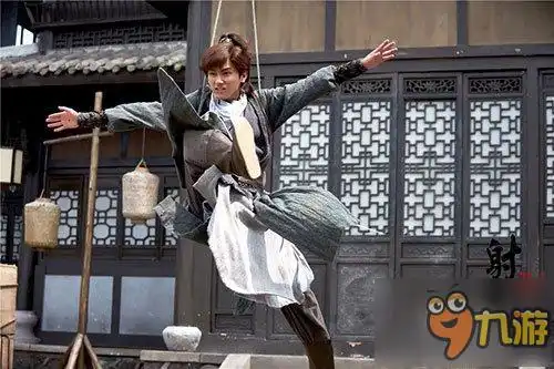 金庸正版武侠手游射雕英雄传3d跨服帮战登场
