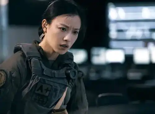 年度最佳大片已预订,八佰都不是对手,一开场就打出了王炸
