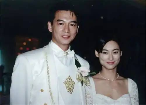 射雕英雄传38年16位演员去世,每一张剧照都是童年回忆

