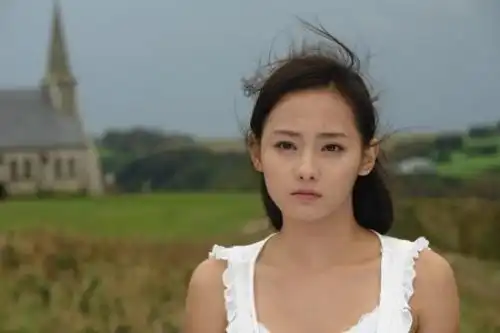 寻找紫菱中与陈德容长相相似的参赛者叫什么