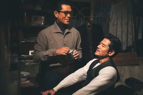 成本仅2000万,首映夺冠,没想到,贾冰会以这种方式打出一副王炸