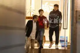 孙俪邓超婚姻疑有危机小腹微凸似有身孕