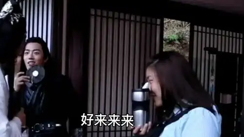 陈情令花絮之肖战王一博互动也太可爱了吧