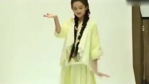 夜天子宋祖儿海报拍摄花絮戏里戏外都那么可爱
