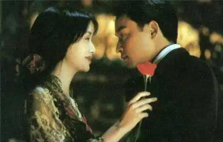 她拒绝刘德华的求爱,被庹宗华泡到手惨遭家暴,现51岁容貌认不出
