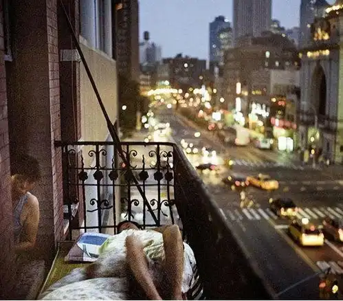 大批华人男女宁愿混居美国,也不回国华人姑娘道出背后猫腻
