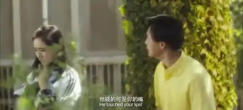 夏洛特烦恼常远太逗了,简直就是女装大佬,这口红画得比我专业
