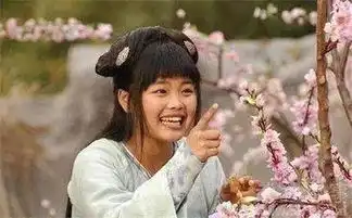 曾被嘲最丑童星,考北影中戏因外貌落选,如今硕士毕业的她活成了励志女孩