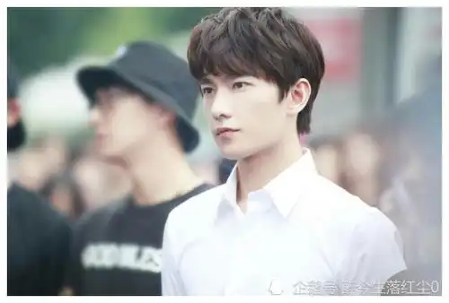 杨洋近况曝光,悄悄参加蓝台综艺,网友抄袭综艺的前世今生
