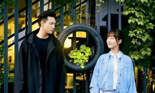 实至名归2019年没有一部作品的她依旧被评最受欢迎女明星