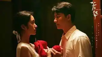 冯小刚新作芳华最全海报大赏,一个看腿的时代,美爆了
