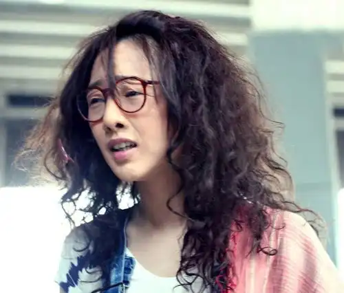 五位美女明星扮丑,阿sa我忍了,李小璐我忍了,迪丽热巴真忍不了
