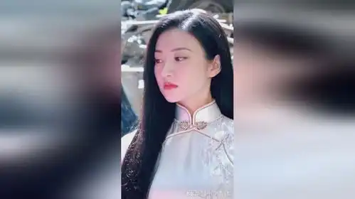景甜和古力娜扎,两大女神的旗袍对比,哪个更好看
