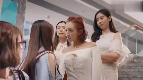 惹上冷殿下陈青青得罪女神帮,入学第一天就要被赶出去了
