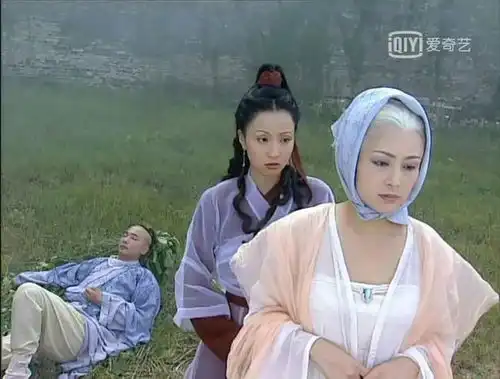 21年后再看春光灿烂猪八戒才发现嫦娥美貌的背后是一片狼藉
