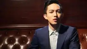 林宥嘉化身蓝调爵士演绎怦然心动的甜蜜诱惑
