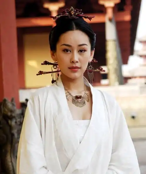 她们都曾饰演过西施,谁最符合你心目中的西施形象

