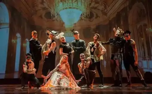 从音乐与舞蹈的角度探索莎士比亚之罗密欧与朱丽叶
