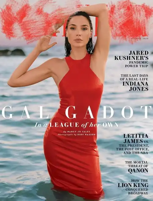 神奇女侠盖尔加朵登杂志封面,拍摄写真曝光,红裙大长腿惹眼
