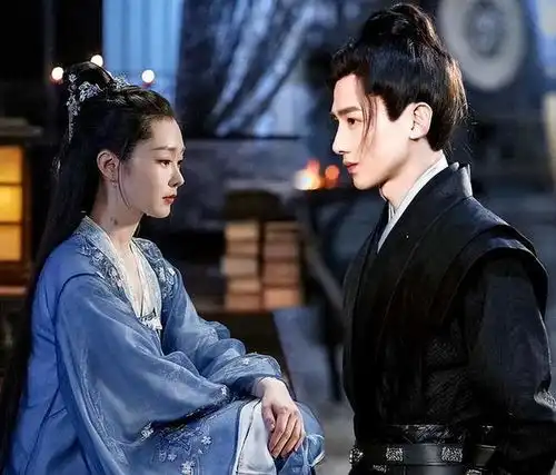 长风渡吻戏流出,白敬亭宋轶甜蜜捧脸杀,网友祝福满满