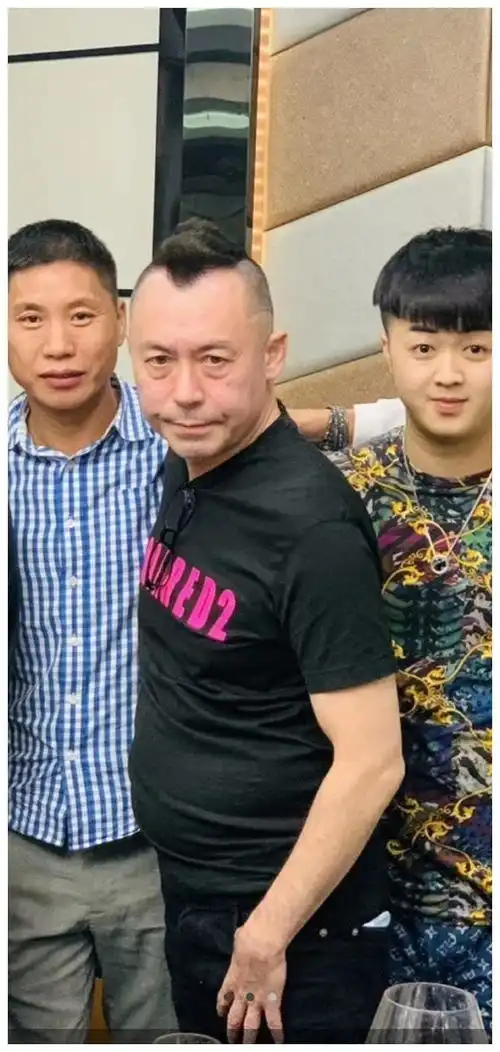 大佬b吴志雄古惑仔饭局蕉皮朱永棠何勇黄子扬发福不认得
