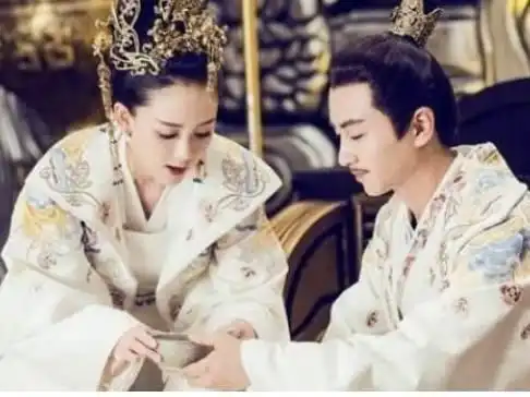 隋文帝一时兴起临幸了一位宫女,回到后宫,主动向皇后认错