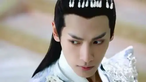 香蜜为我天帝玉气场疯狂打call,一言一行都是王者范十足
