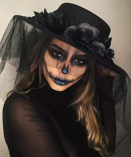 小scos精灵旅社,j姐lv丧尸妆万圣节是化妆界的大轰趴
