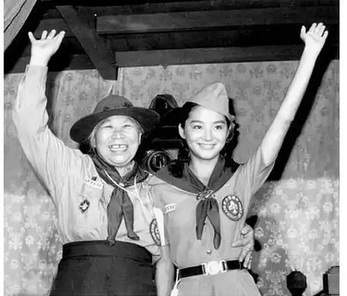 八佰另类感动,21岁林青霞和30岁唐艺昕,你pick哪个杨慧敏