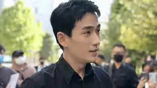 朱一龙专访完整版优酷全娱乐当时是妈妈让你上北影,最近人气很高妈妈有没有很高兴
