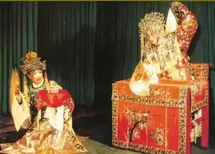 镇江江苏大学这个00后男孩,爱了京剧7年
