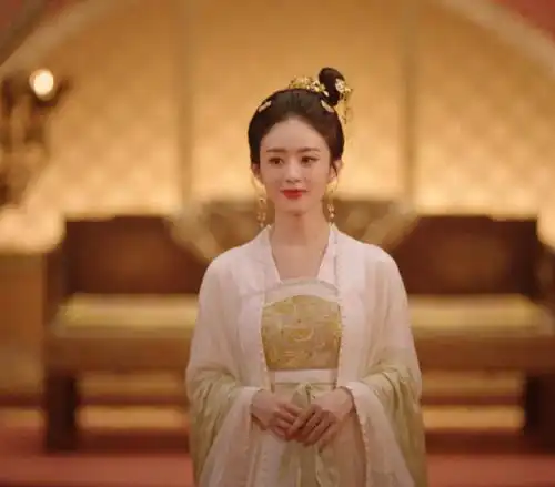 美貌暴击赵丽颖古装造型出圈,网友热议可脑补唐朝美人古装剧情
