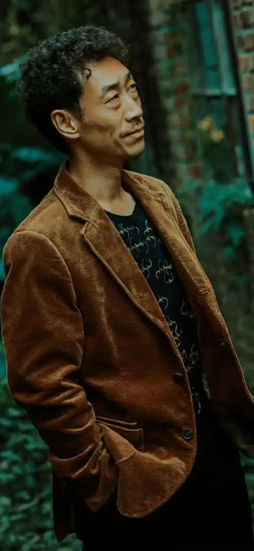 疯驴子壁纸丨25岁的狂飙岁月