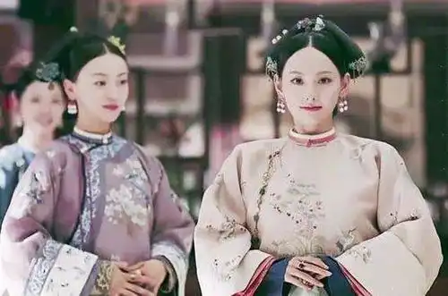 产后5天首晒自拍,张嘉倪比少女还美网友果然是别人家的媳妇
