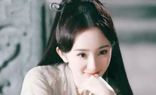 杨幂的爆棚颜值眉毛有多少贡献盘点杨幂的眉毛进阶之路
