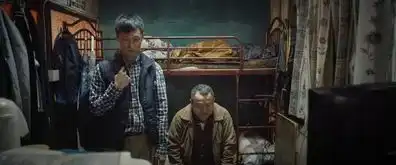 香港丨仅仅为了活着,他们就已经耗尽了全部力气
