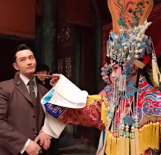 鬓边不是海棠红被恶意差评,于正表示不在乎,光看评分太俗气
