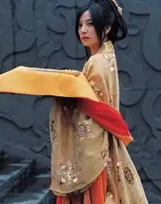 范冰冰武则天情侣剧照曝光造型华丽仪态高贵
