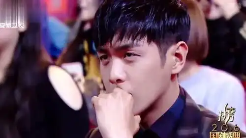 国剧盛典尹正张若昀再现麻雀,两人隔空对视演技炸裂