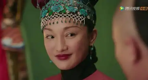 周迅担任电影节评委被质疑,网友如懿传最狠回旋镖打在她身
