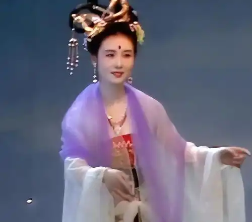 她是将军的掌上明珠,一生只拍了一部戏,现如今坐拥上亿资产
