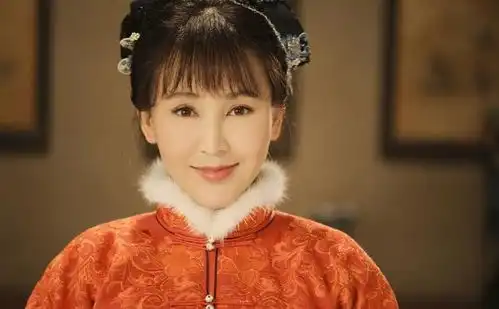 19岁与男友私奔,住地下室裸婚连生三胎,如今丈夫连用7部剧捧她