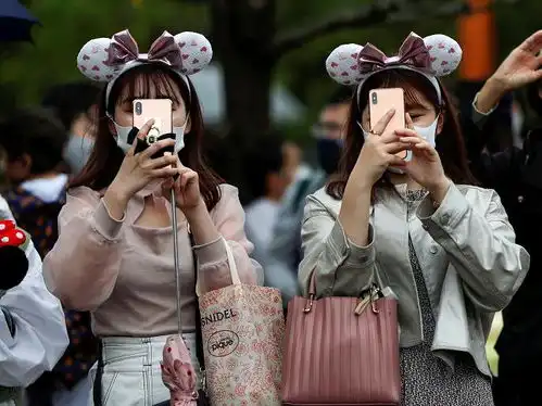 图集东京迪士尼推出美女与野兽新区