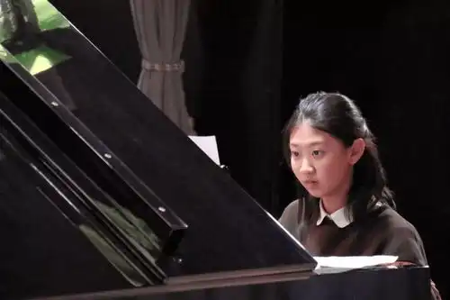 与波兰钢琴家走进古典音乐的世界
