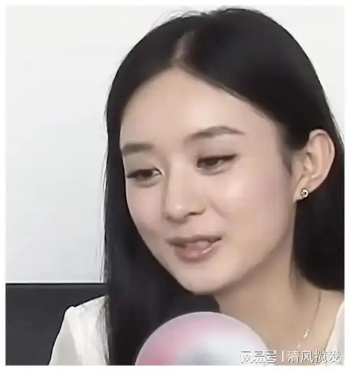 活泼可爱,赵丽颖的成功就是会选剧本,一张稚嫩的娃娃脸
