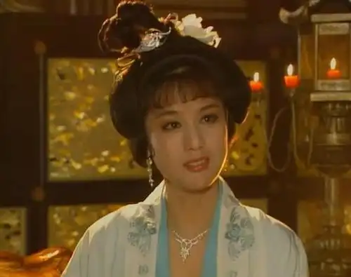 从三生三世十里桃花开始,所有的古装剧都透着一股味儿,千古玦尘更是难入戏