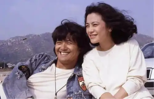 这位华语歌坛的不朽王者,与电影竟有如此多不解之缘
