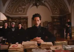 布达佩斯大饭店发海量剧照诺顿罗南等曝新扮相