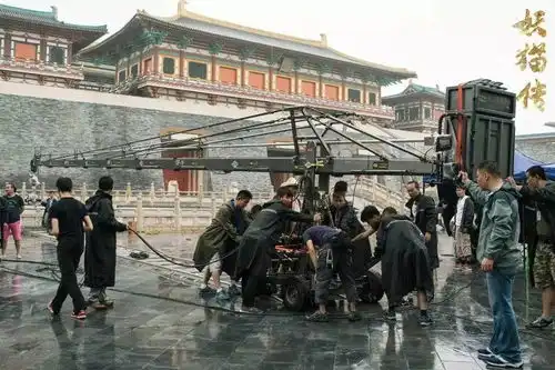 日本ip改编苏有朋挨骂黄磊被攻击,陈凯歌吴宇森尚在硬挺
