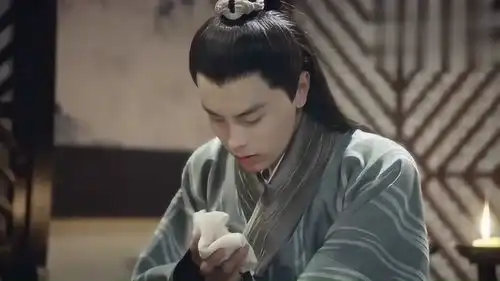等到烟暖雨收第三季初撤的时间不多了,只有二十天了

